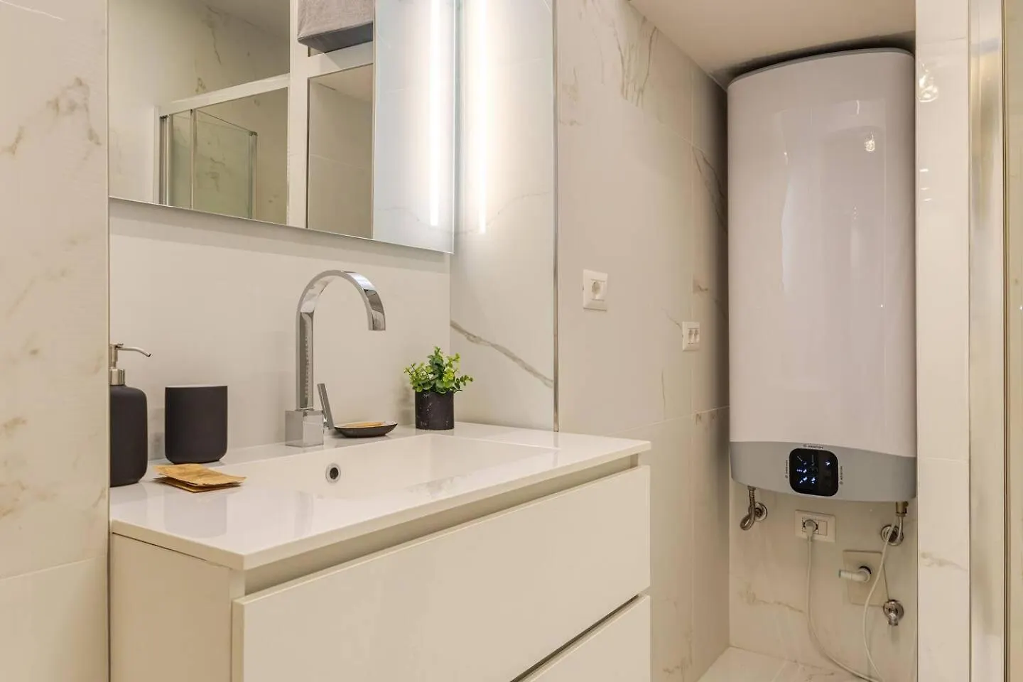 Apartment Luxury Flat 2Min Sansiro Stadium Milan Italy